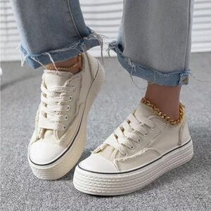 🎉Women's Cream Canvas Sneakers